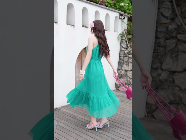 EHB9X472 - Đầm tơ nhăn kẻ