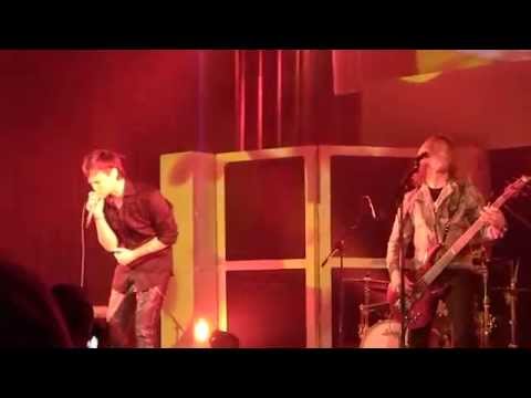 Jeff Gutt in concert singing "Your Name" May-3-2014 at the Masonic Temple in Detroit, MI