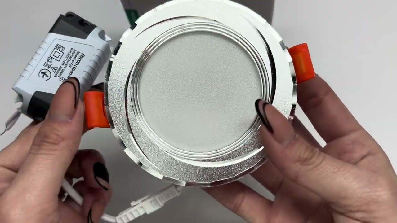 Точечный LED светильник FERON AL777 5W 400Lm 4000K серебро 28682