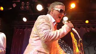 Me First and the Gimme Gimmes - &quot;Jolene&quot; (Dolly Parton Cover) Live at Rock City