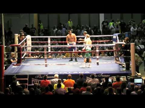 Iain 'The Blessed One' Weaver (4th Pro Fight) Vs Hassan Elyatouti