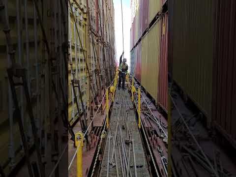 container lashing