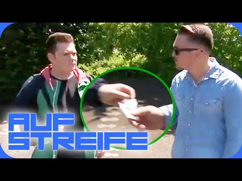 Jonas on plainclothes patrol: Dealer caught! | On Patrol | SAT.1