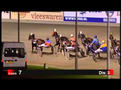 Victoria Park Wolvega 27-10-2012 koers 7 BLUSHING RENKA - R. POOLS