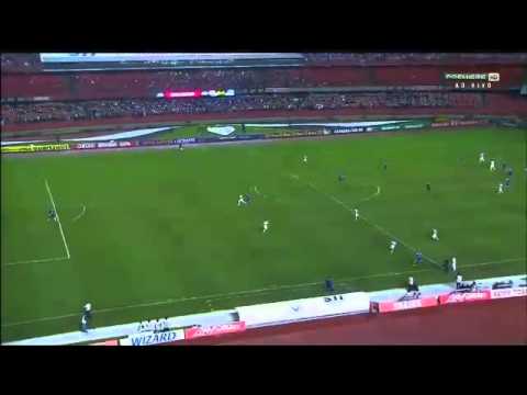 Gol de Luan - São Paulo 0 x 3 Cruzeiro - Brasileirão - 20/07/2013
