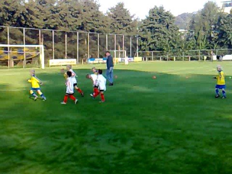 Voetbal Valentijn HBC mini's (27-09-2008) deel 1
