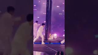 Download lagu Giant Video screen Fall on Dancers during Hong Kong Boyband Mirror’s mp3 Download lagu Giant Video screen Fall on Dancers during Hong Kong Boyband Mirror’s mp3