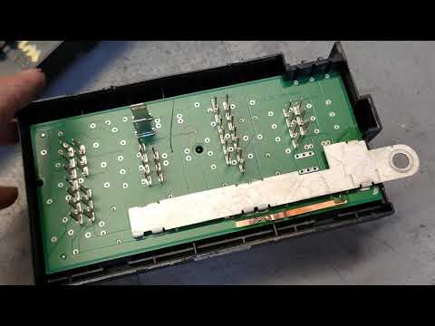 Mercedes Benz GL320 - Airmatic air suspension diagnostic Part3