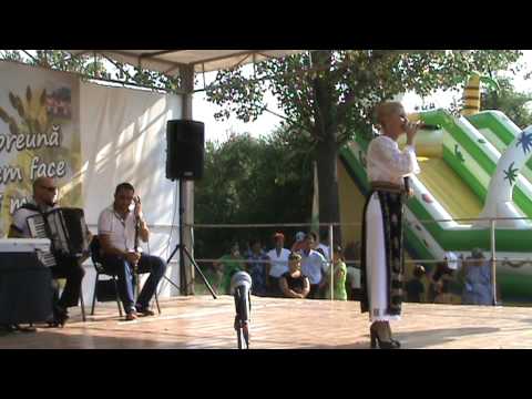 Emilia Ghinescu la Ziua Comunei Ungheni - Arges 2012