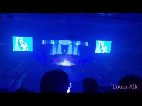 181020 'S...Taeyeon 태연 Concert in Seoul Day 1- Gravity (New Song)