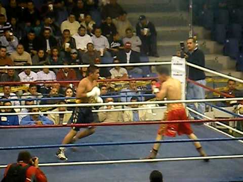 Pelea Poncho Cosio en Mexicali