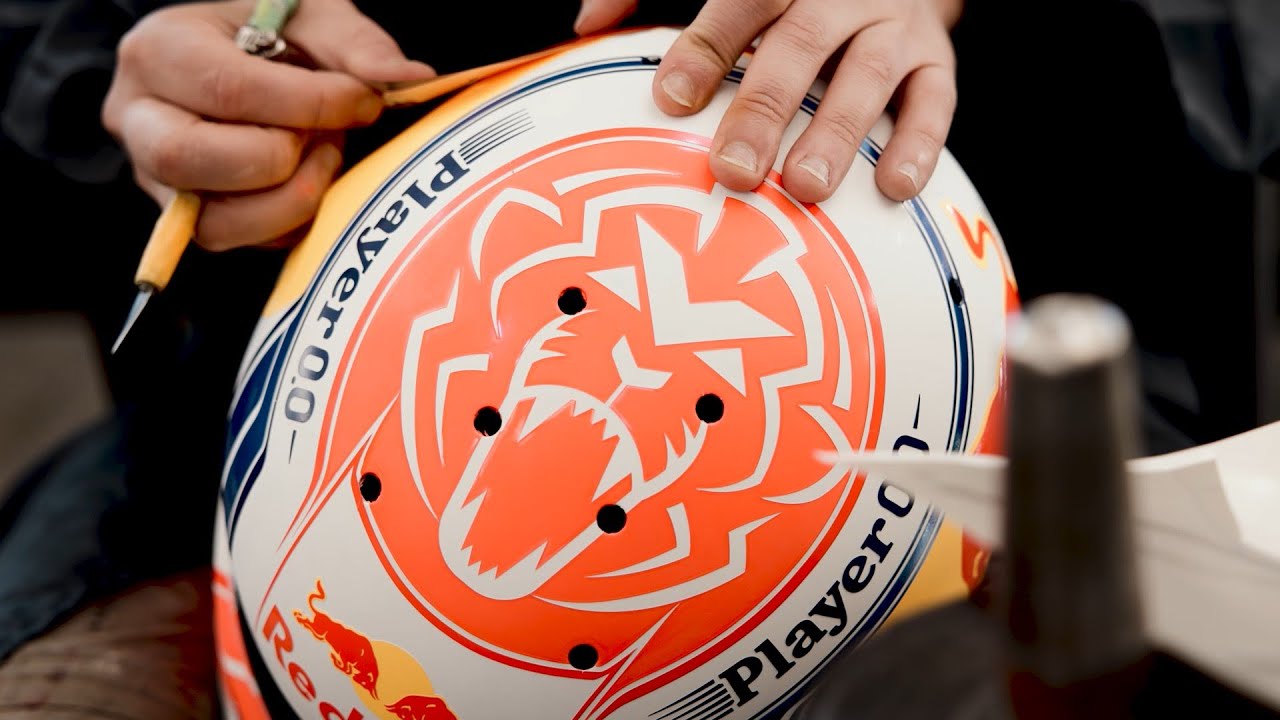 Exclusive sneak peek into painting Max' helmet: Very important to me