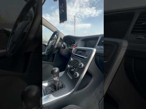 фото volvo v60 i рестайлинг 0