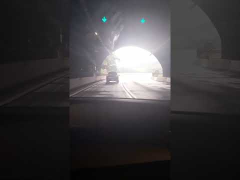 tomando chimarrão e viajando pelo túnel da serra do cafezal de Miracatu SP🧉🚘🛣