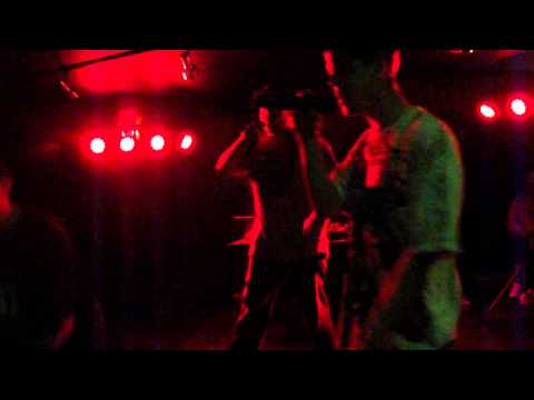 Lil' T, Teknikal & Merchaholic - Everyday Struggles [Live @ FRiKTiON, ‎September ‎30th, ‎2011]