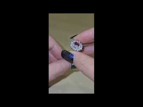 Stunning 18ct Yellow Gold Ruby & Diamond Cluster