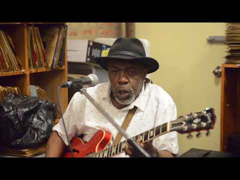 Lurrie Bell Sweet Home Chicago Apr 21 2018 Bobs Blues & Jazz Mart nunupics