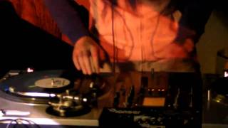 BOZOW×T-SKRABBLE DJ'S　UST会場のハンディーカメラ動画