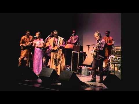 Béla Fleck: Night Flight Over Water Interview