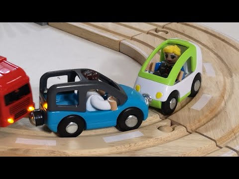 Building Toys  Videos for Children Wooden Building Toys Train, and Road Trucks, Crossing Level Video
