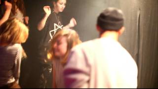 Tender Love playing Canyons "See Blind Through" @ Hoxton Bar