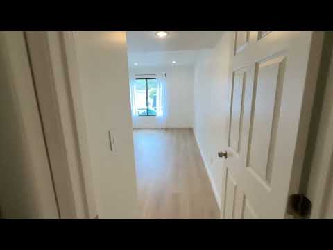Hollywood Luxury 2 Bed Condo! property video