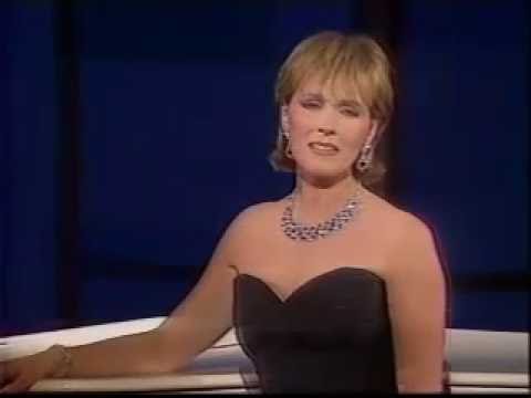 Send in the clowns - A little night music - Julie Andrews - 1984