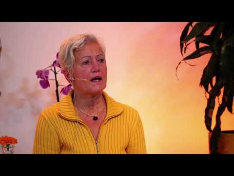 Yoga für den Rücken mit Premajyoti  - Yoga Vidya Mittelstufe live - 9:15 Uhr 20.10.2021