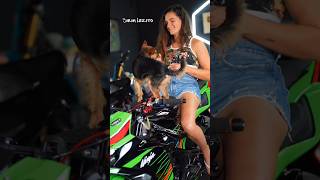 Download lagu I'm Sarah lezito riding girl mp3 Download lagu I'm Sarah lezito riding girl mp3