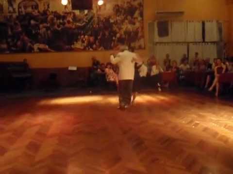 El Pibe Sarandi con Ana Naoko Hirai