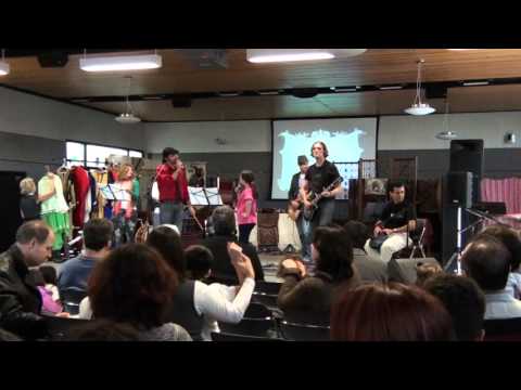 Zeynep & Mert - Kaprislisin Sevgilim - Live Performance w/ Sehr-i Seattle