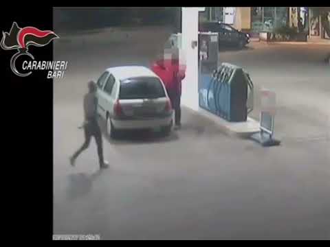 Rapina al distributore Esso del San Paolo