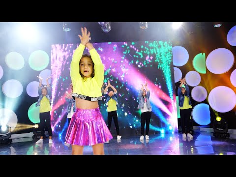 Gabriela Cernelea (TeoVoice) - Dansăm latino (Inna)