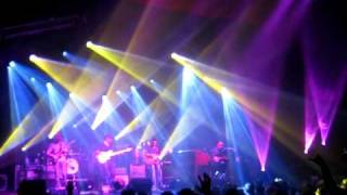 Bulls On the Bus mash up into Front Porch - Umphrey's McGee - Halloween Run N1
