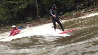river surfing the gauley river at perfect wave 4600cfs