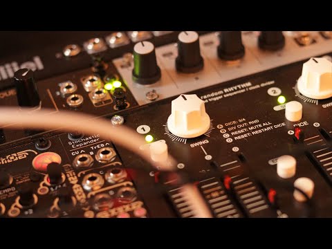 Modular Mono Synth and Sequencer under £500 // Eurorack System