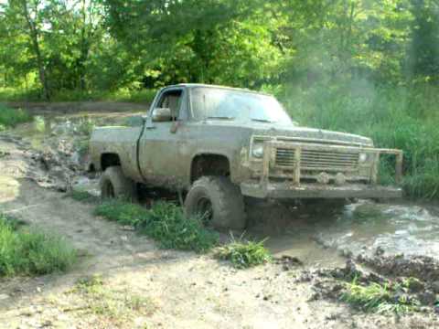 77 gmc on 35x15.50 super swamper tsl sx