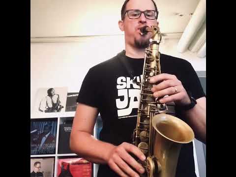 Fredrik Kronkvist transcription of Charlie Parker on Cherokee goto IG/FredrikKronkvist for full solo