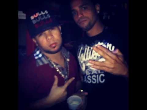 Beethoven Villaman ft Leandro En Simple - Apunta Remix (Una Esquina Ante Mixtape)