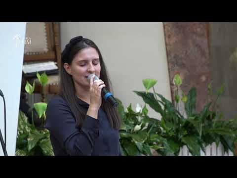 Souca Danusia -  Isus, eşti Domn al Domnilor