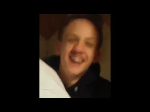 sie lachen alle über mich t-low edit