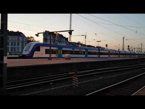 RE 6 nach Westerland fährt von Bahnhof Hamburg-Altona ab
