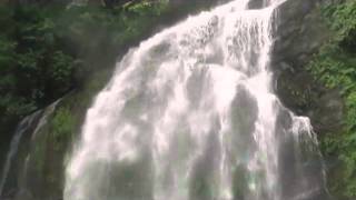 preview picture of video 'Jadipai Waterfalls'
