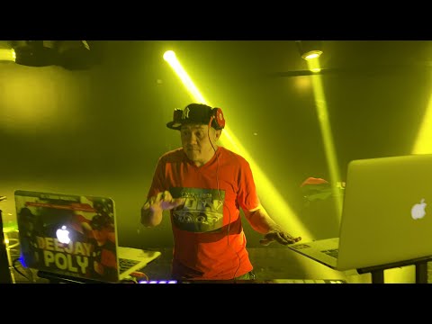 DJ POLY MIXING LIVE VIP ROOM