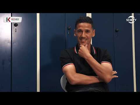 Chaouki Ben Saada : "𝐏𝐫𝐞̂𝐭 𝐚̀ 𝐦'𝐢𝐧𝐯𝐞𝐬𝐭𝐢𝐫 𝐚𝐯𝐞𝐜 𝐥𝐞𝐬 𝐣𝐞𝐮𝐧𝐞𝐬 𝐝𝐮 𝐜𝐥𝐮𝐛"