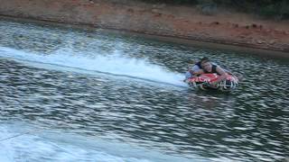 preview picture of video '2012 Michael water tubing on Lake Oroville - Part 2'