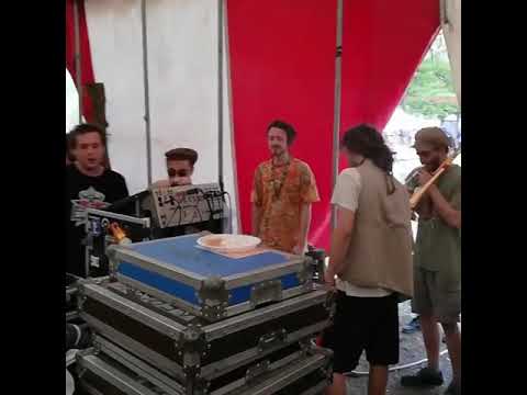 Militant Youths Hi-Fi play [Jerry Lionz - Fasimbas Skank] at Reggaebush Festival on Peaceful