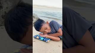 Download lagu Deo Tidur di Pantai 😴 #bantal #pantaigeger #pantaibali mp3