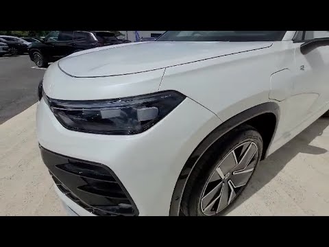 Volkswagen Tayron 1.5 TSI 204PS R-Line 75 PHEV DSG - Image 2