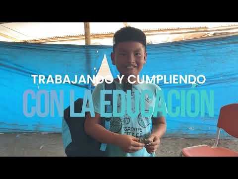 Gobernación y empresa privada entregan 350 kits a estudiantes de colegio emberá en El Dovio